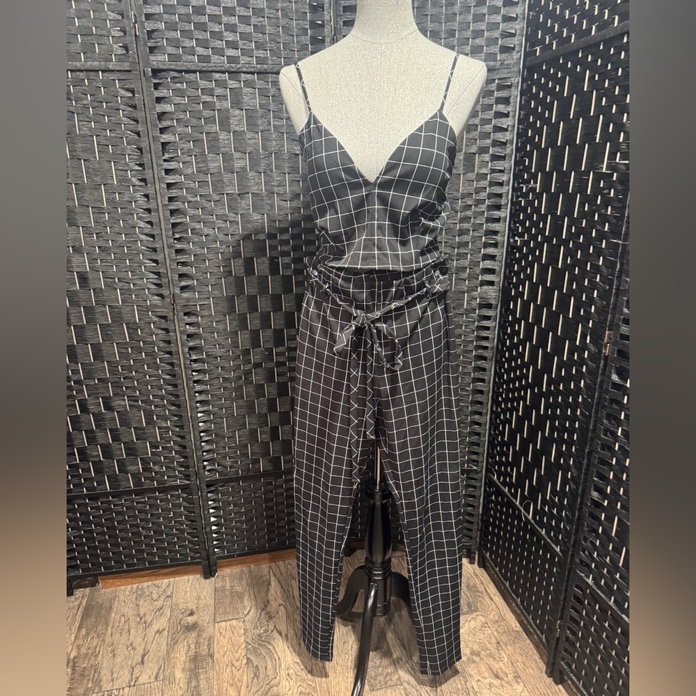 Akira 2 piece Black and White Grid Jumpsuit set Sz L